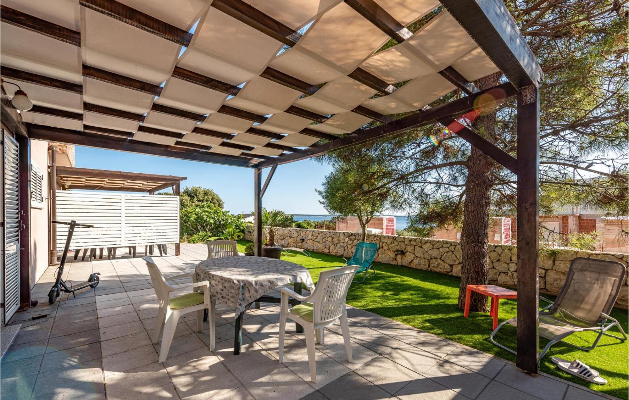 Nice Apartment In Mandre With Wifi Εξωτερικό φωτογραφία